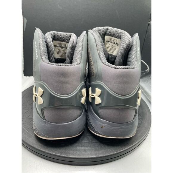 Under Armour Men's Clutchfit Drive 2 Basketball Shoe Size 8 Gray - Picture 5 of 8